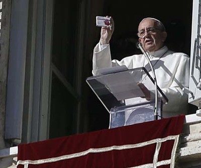 Papa Francesco presentala Misericordina