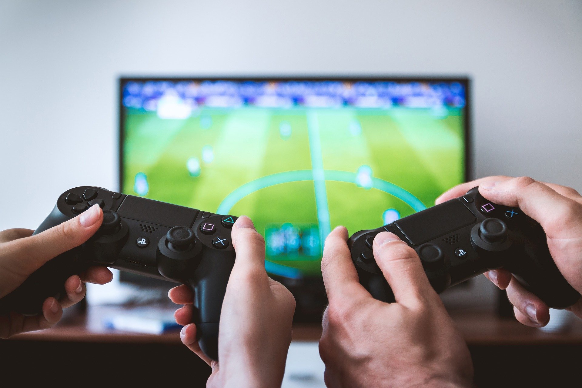 Boom di vendite per console, pc e accessori per il gaming