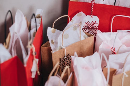 Deloitte fa luce sulle nuove abitudini di spesa degli italiani sotto Natale