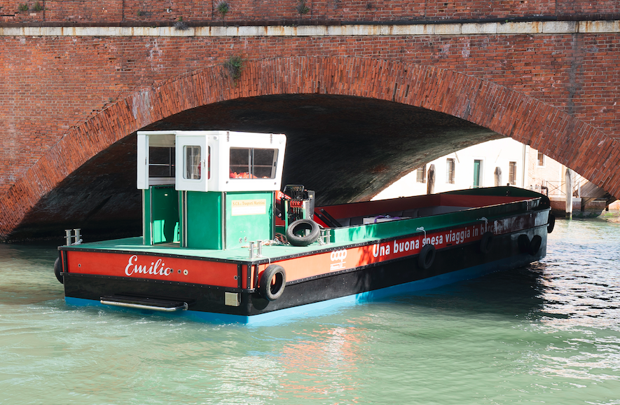 A Venezia l’imbarcazione merci a impatto zero di Coop Alleanza 3.0