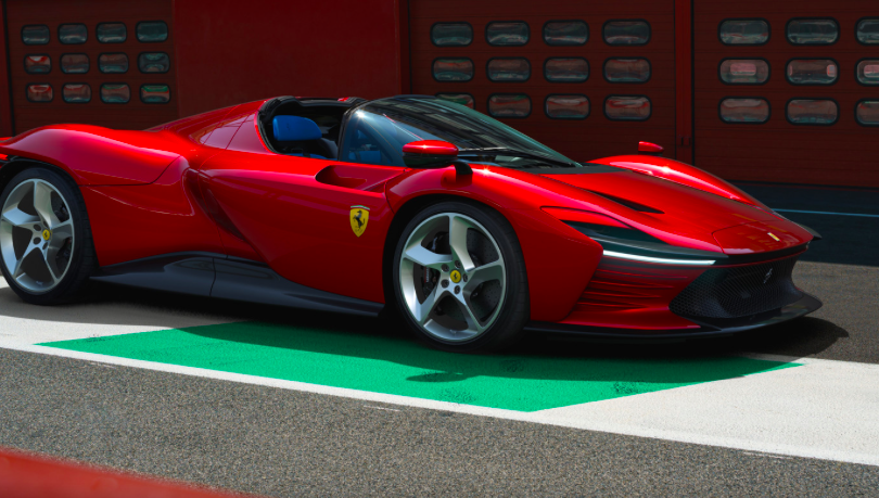 Ferrari rinnova e rafforza la partnership con Puma