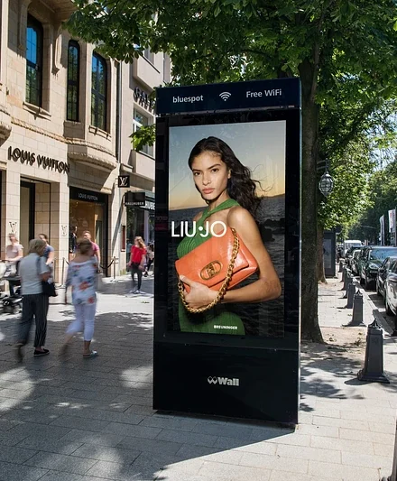 Liu Jo rafforza la presenza in Europa con una campagna dooh multipaese firmata Outsight e Displayce
