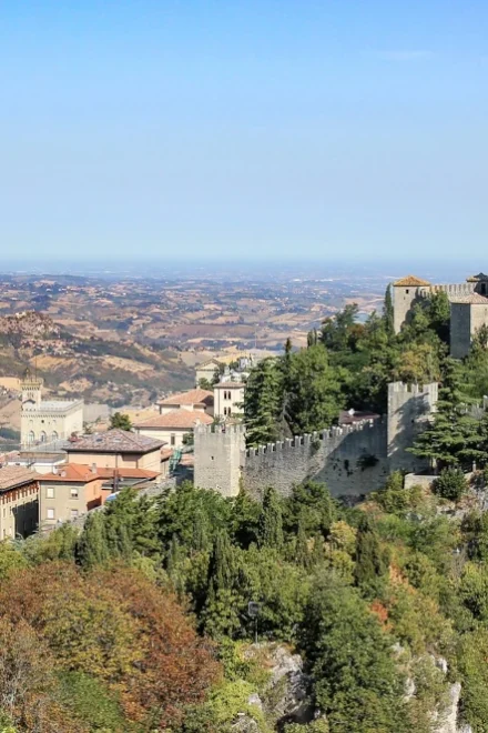 Il paradosso di San Marino, se un piccolo stato alza i confini
