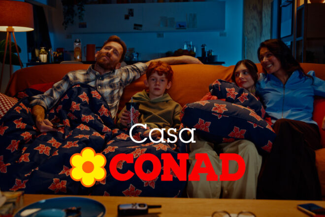 Conad-Netflix, la miniserie fa vivere la short in famiglia