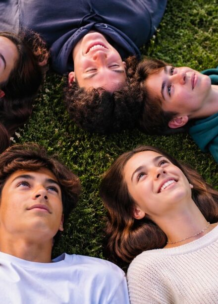 Fiducia cercasi, per gli under 18 è il bene più importante