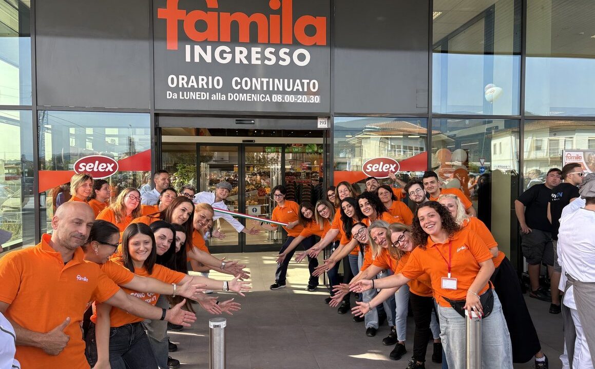 Retail e inclusione, Unicomm porta l’Ora blu in 100 store